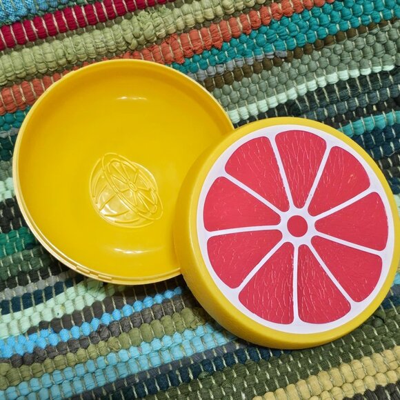 Grapefruit Storage Container Saver. Hutzler Brand. EUC - Picture 1 of 11